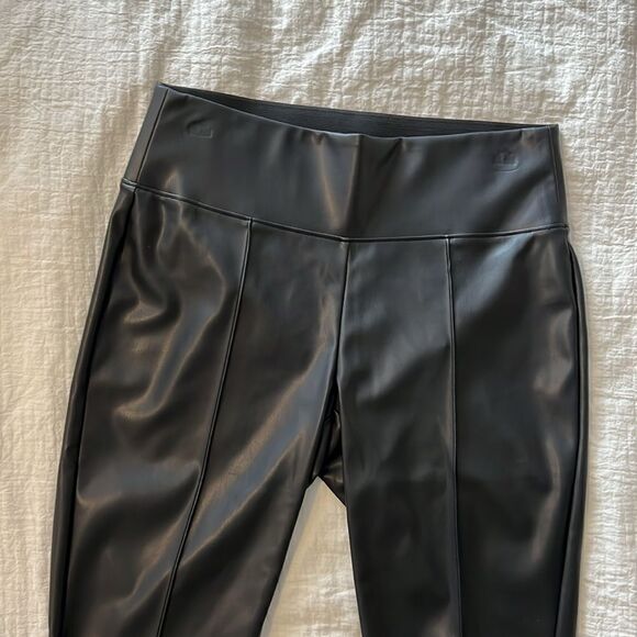 Women's Nine West Faux Leather Leggings Tummy-Control Black Size Small MSRP $36 - Picture 2 of 4